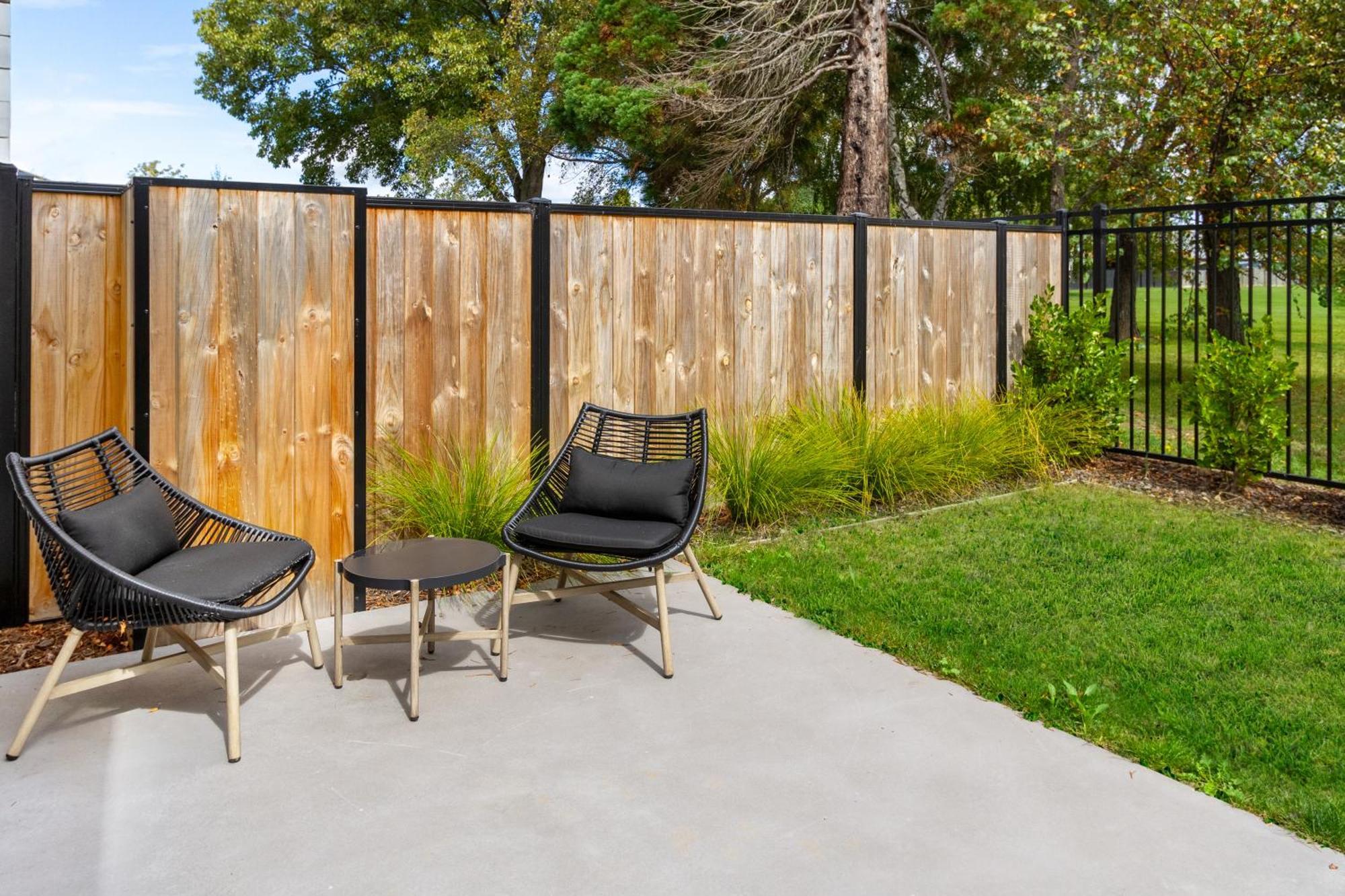 Escape At The Park: 1 Bed 1 Bath W/Carpark Apartment Christchurch Exterior photo